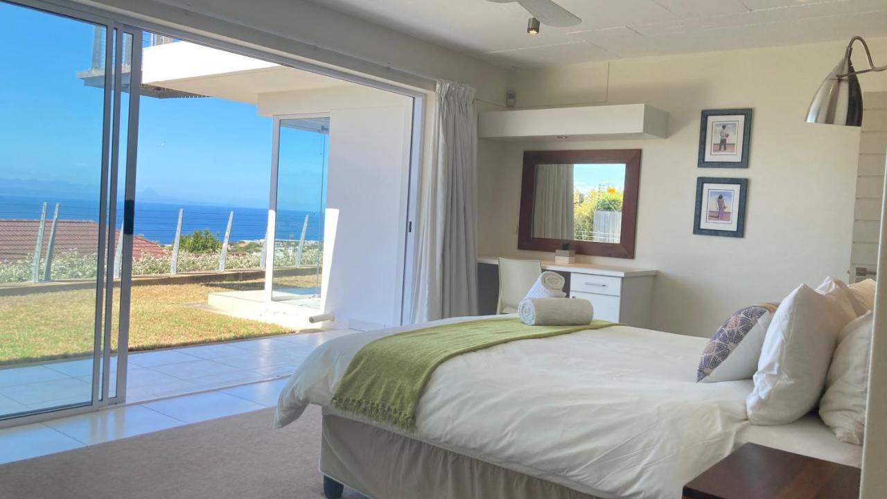 Stylish Holiday Home With Amazing Sea Views プレッテンバーグ・ベイ エクステリア 写真